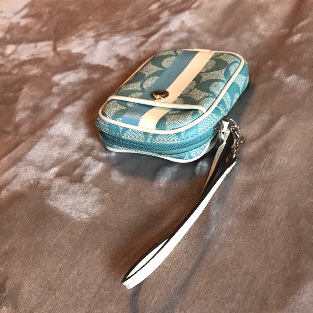 EUC Coach Wallet/ phone case 4” Wide 5.5” Tall.